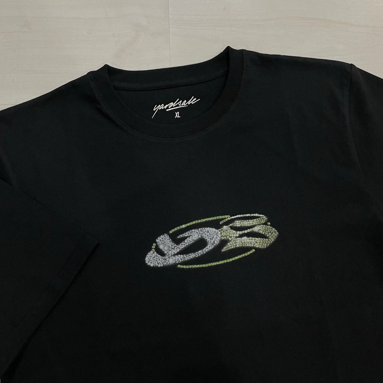 Camiseta Yardsale -Jewel Tee (Black)